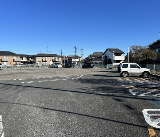 マルエツ一の割駐車場